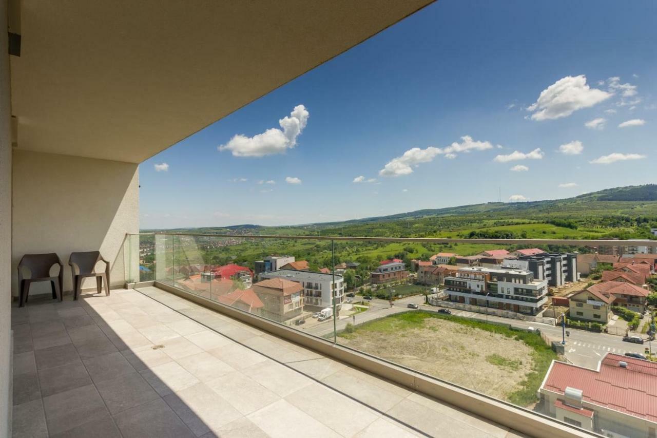 Top Floor View Penthouse Cluj Napoca Bagian luar foto